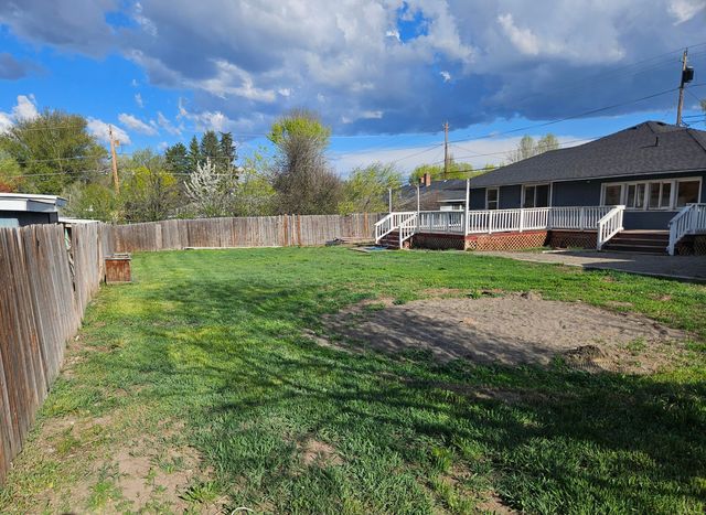 4243 Shasta Way, Klamath Falls, OR 97603