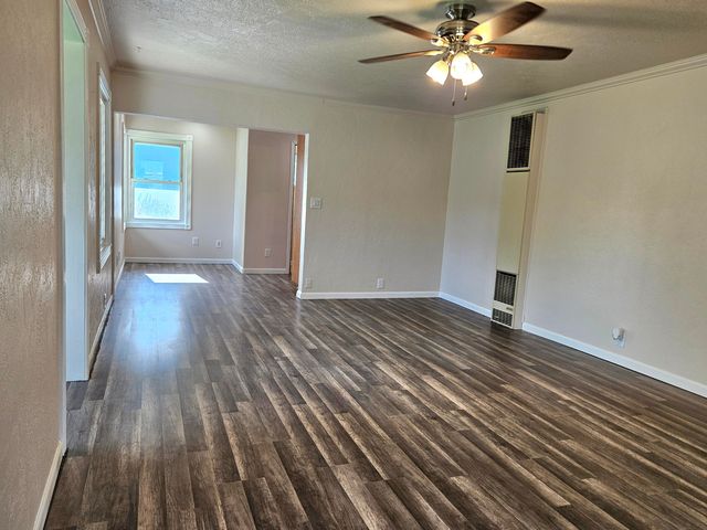 4243 Shasta Way, Klamath Falls, OR 97603