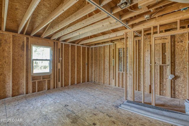 2859 Highway 59, Diamond, MO 64840