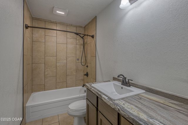 2859 Highway 59, Diamond, MO 64840