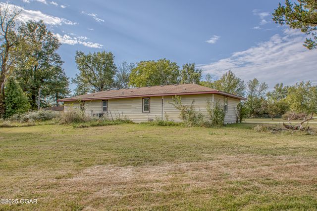2859 Highway 59, Diamond, MO 64840