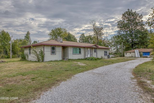 2859 Highway 59, Diamond, MO 64840