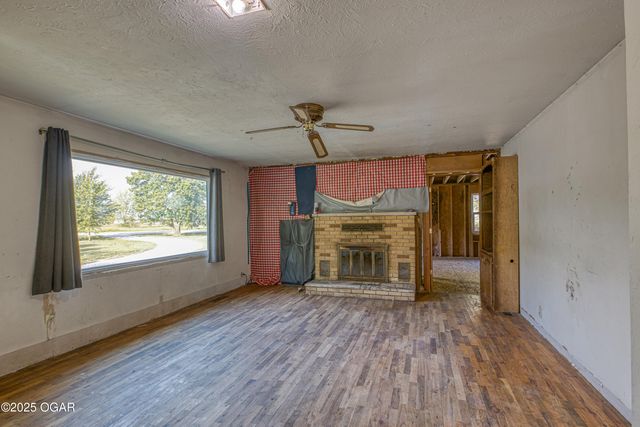 2859 Highway 59, Diamond, MO 64840