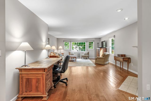 143 Governor Trumbull Way 143, Trumbull, CT 06611