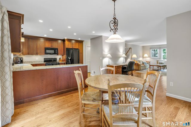 143 Governor Trumbull Way 143, Trumbull, CT 06611
