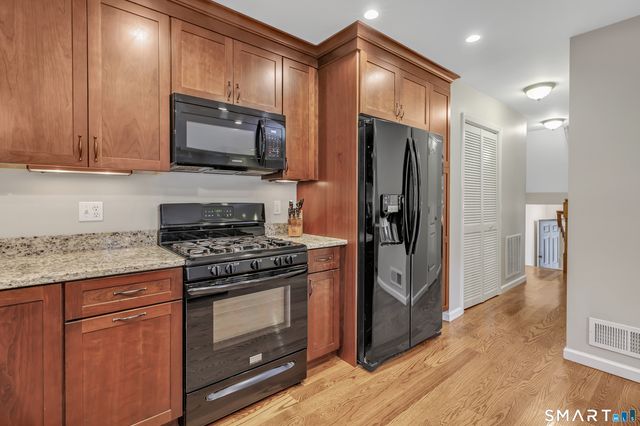 143 Governor Trumbull Way 143, Trumbull, CT 06611