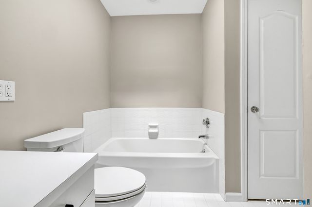 143 Governor Trumbull Way 143, Trumbull, CT 06611