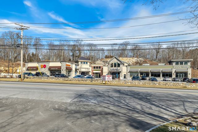 143 Governor Trumbull Way 143, Trumbull, CT 06611