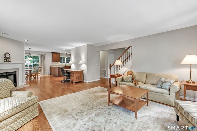 143 Governor Trumbull Way 143, Trumbull, CT 06611