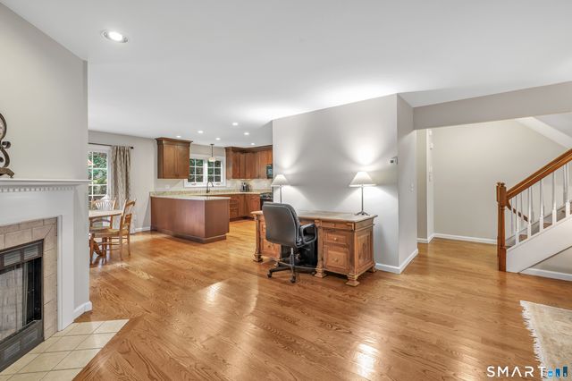 143 Governor Trumbull Way 143, Trumbull, CT 06611