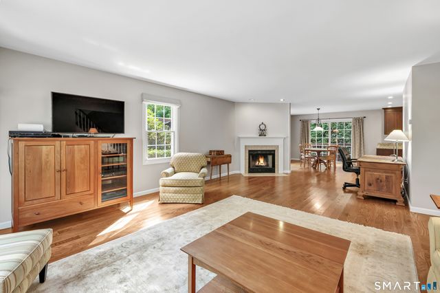 143 Governor Trumbull Way 143, Trumbull, CT 06611
