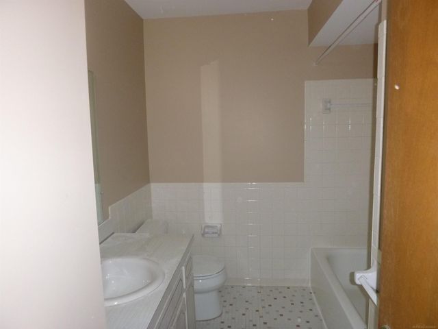 32608 Harper Avenue, Saint Clair Shores, MI 48082