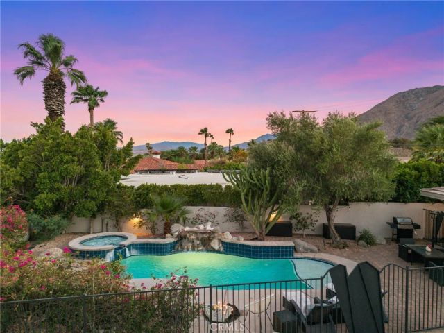 2553 N Cardillo Avenue, Palm Springs, CA 92262
