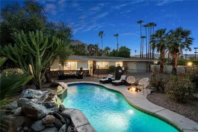 2553 N Cardillo Avenue, Palm Springs, CA 92262