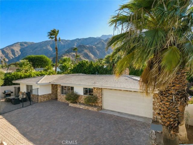 2553 N Cardillo Avenue, Palm Springs, CA 92262