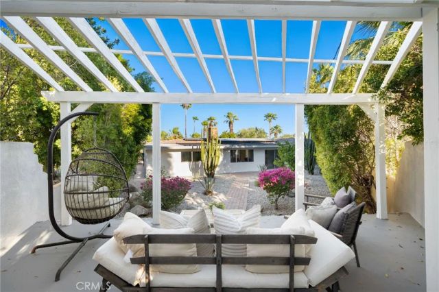 2553 N Cardillo Avenue, Palm Springs, CA 92262