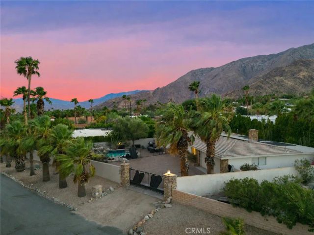 2553 N Cardillo Avenue, Palm Springs, CA 92262