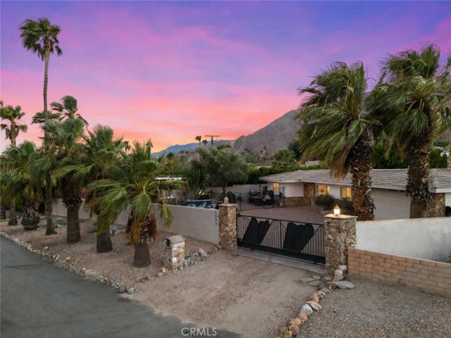 2553 N Cardillo Avenue, Palm Springs, CA 92262