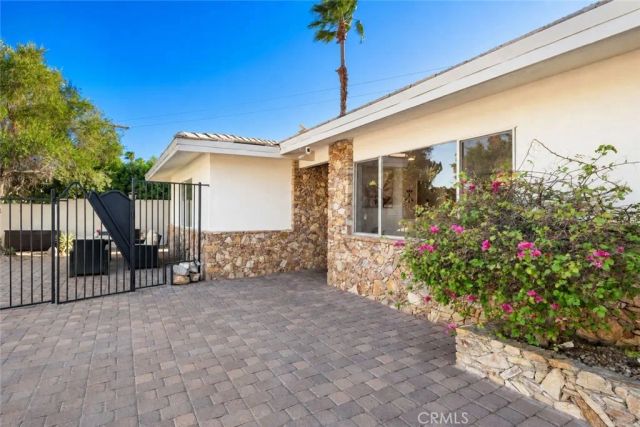 2553 N Cardillo Avenue, Palm Springs, CA 92262