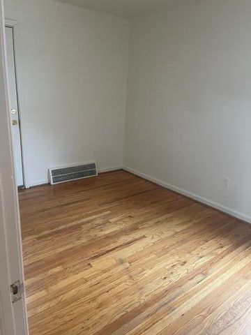 3604 Walnut Street, Dearborn City, MI 48124