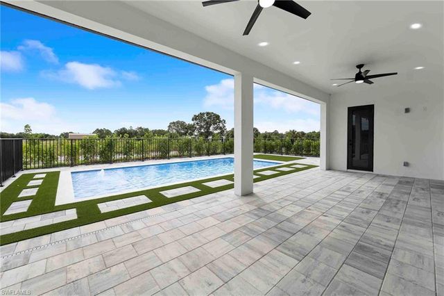 5288 40th ST NE, Naples, FL 34120