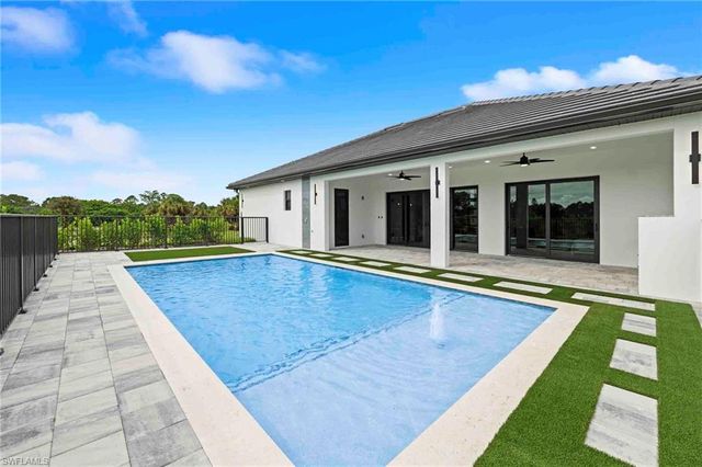 5288 40th ST NE, Naples, FL 34120