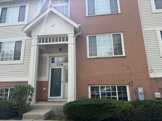 779 SANBORN Street, Des Plaines, IL 60016