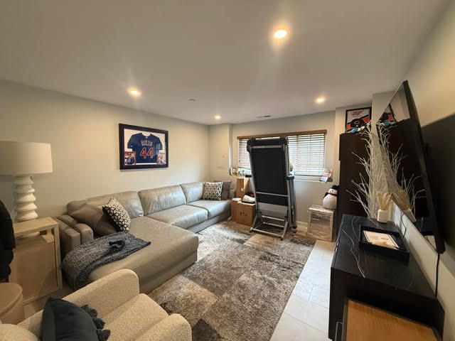 779 SANBORN Street, Des Plaines, IL 60016
