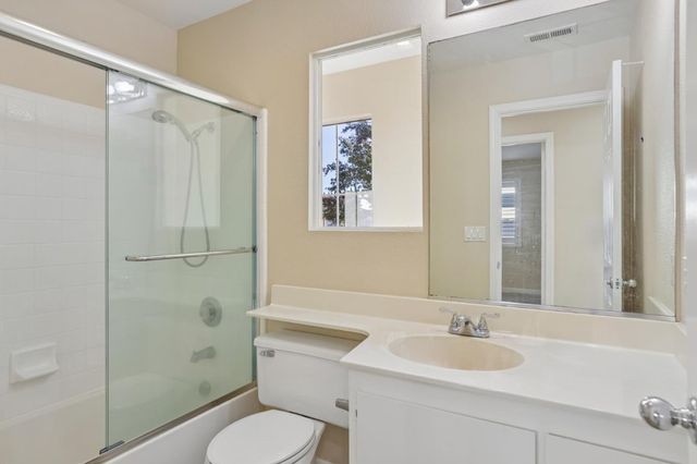 1065 Las Padres Terrace, Union City, CA 94587