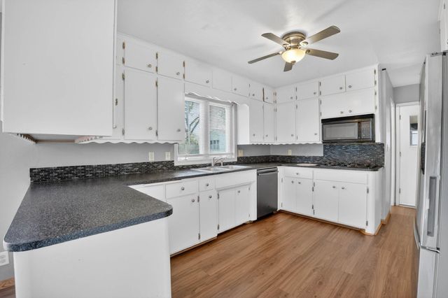 1543 Lyon Avenue, Waterloo, IA 50702