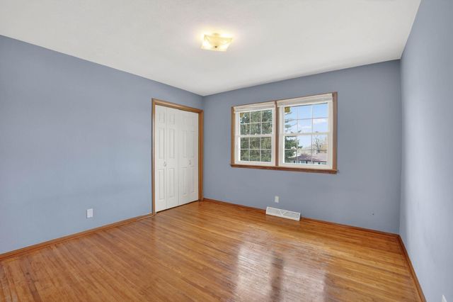 1543 Lyon Avenue, Waterloo, IA 50702