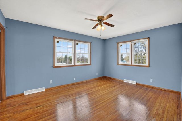 1543 Lyon Avenue, Waterloo, IA 50702
