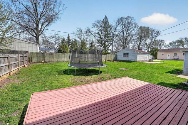 1543 Lyon Avenue, Waterloo, IA 50702