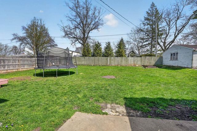 1543 Lyon Avenue, Waterloo, IA 50702