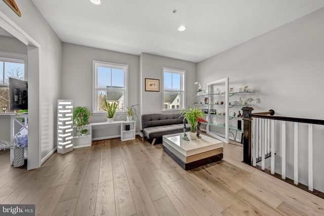 43917 MARITIME SONG TER, Leesburg, VA 20176