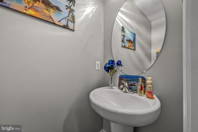 43917 MARITIME SONG TER, Leesburg, VA 20176