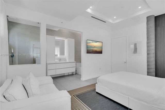 11 Century Ln, Miami Beach, FL 33139