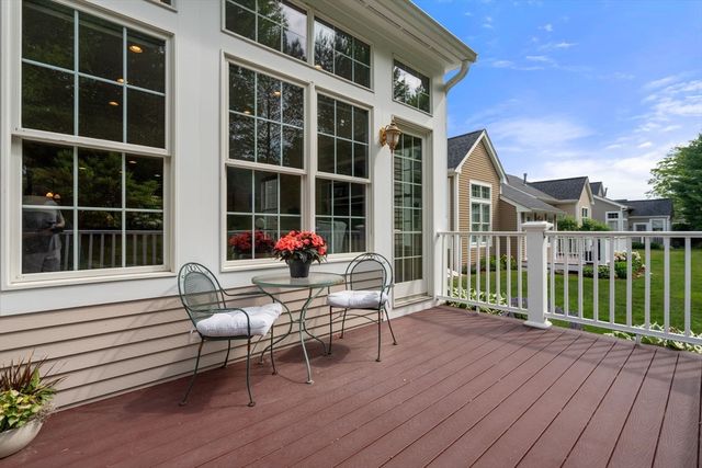 17 Rose Court Way 17, Walpole, MA 02032