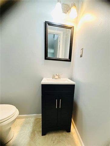 2108 SW STERLING Drive, Lee's Summit, MO 64081