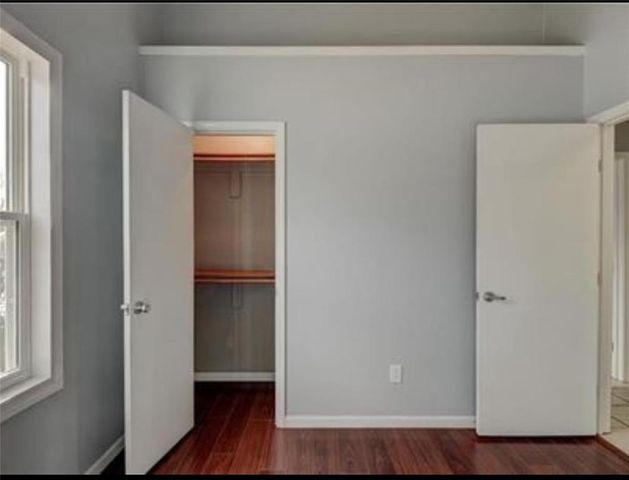 2108 SW STERLING Drive, Lee's Summit, MO 64081
