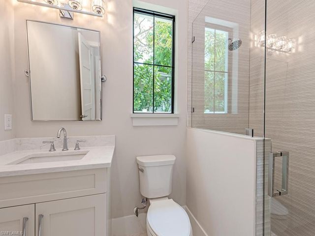 1102 9th AVE N, Naples, FL 34102