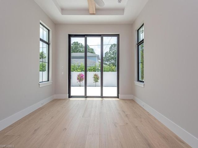 1102 9th AVE N, Naples, FL 34102