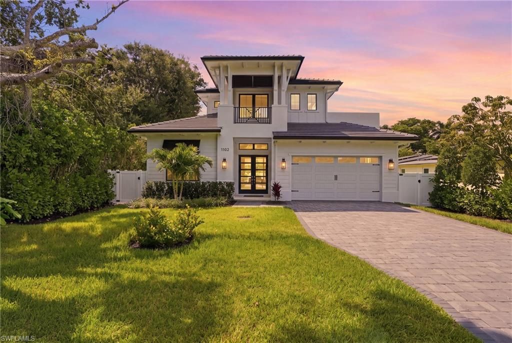 1102 9th AVE N, NAPLES, FL 34102 — photo 2