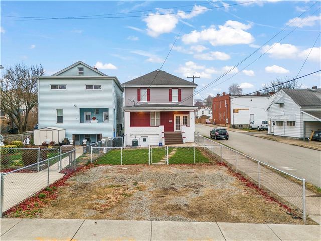 305 Perry Como Ave, Canonsburg, PA 15317