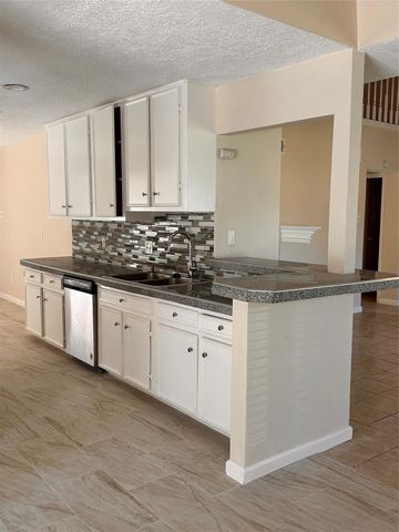16310 Calistoga Court, Houston, TX 77053