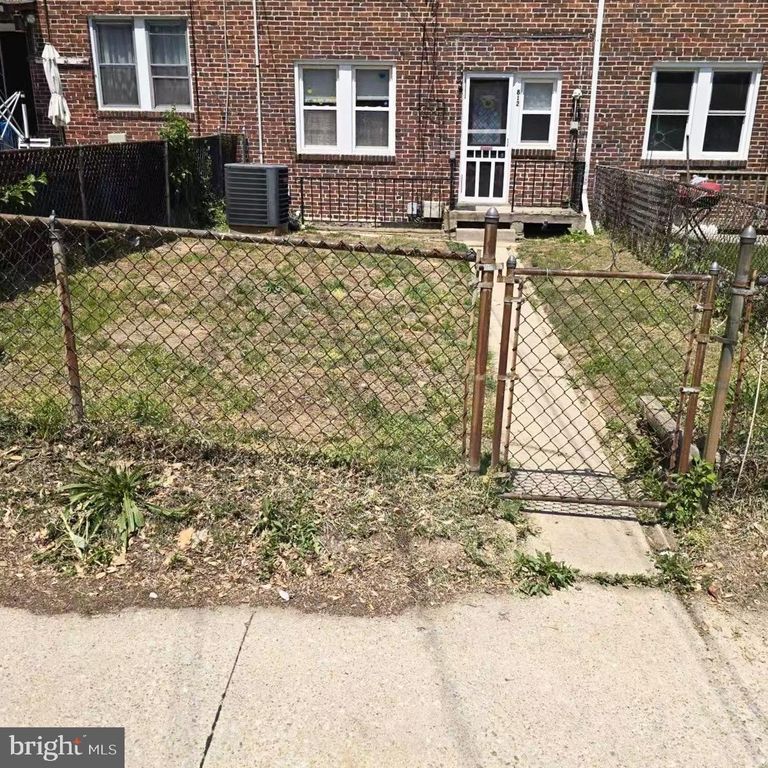 Image 34 of property listing at 812 BRAESIDE RD, Baltimore, MD 21229