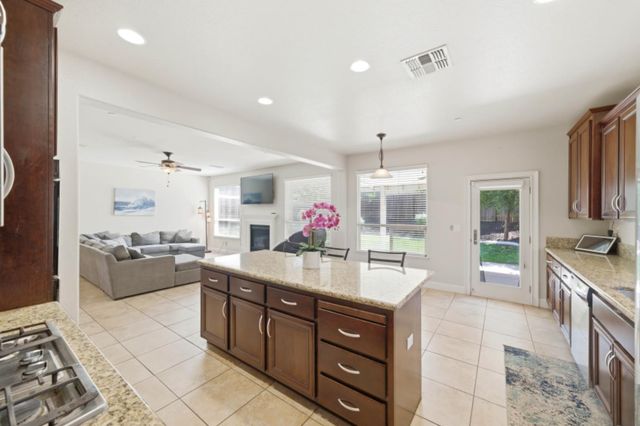 2515 Lindbergh Ct, Lincoln, CA 95648