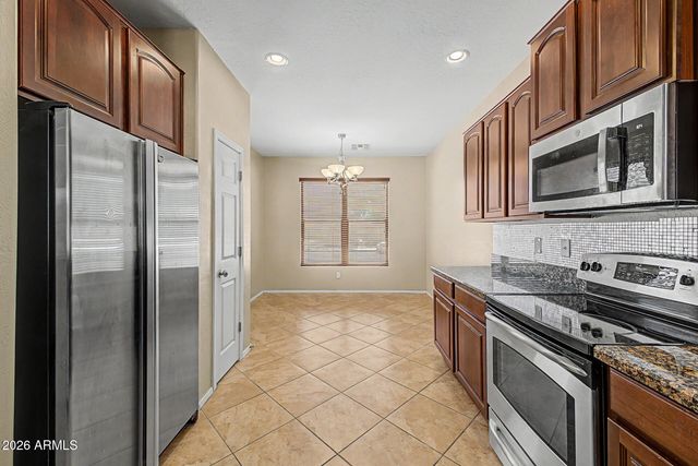 4426 W BURGESS Lane, Laveen, AZ 85339