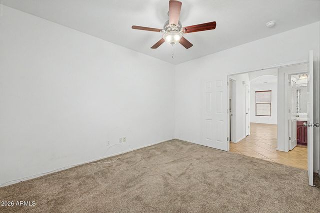 4426 W BURGESS Lane, Laveen, AZ 85339