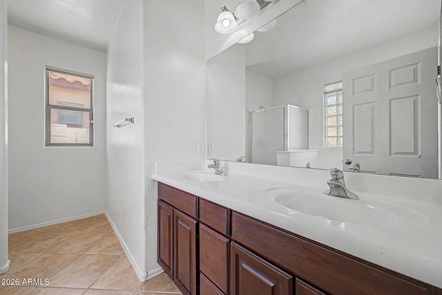 4426 W BURGESS Lane, Laveen, AZ 85339